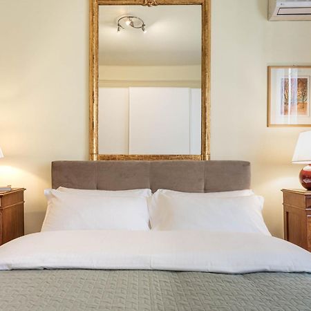 Piazza Isolo Central Apartment Verona Ngoại thất bức ảnh