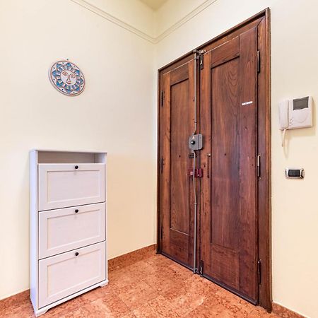 Piazza Isolo Central Apartment Verona Ngoại thất bức ảnh