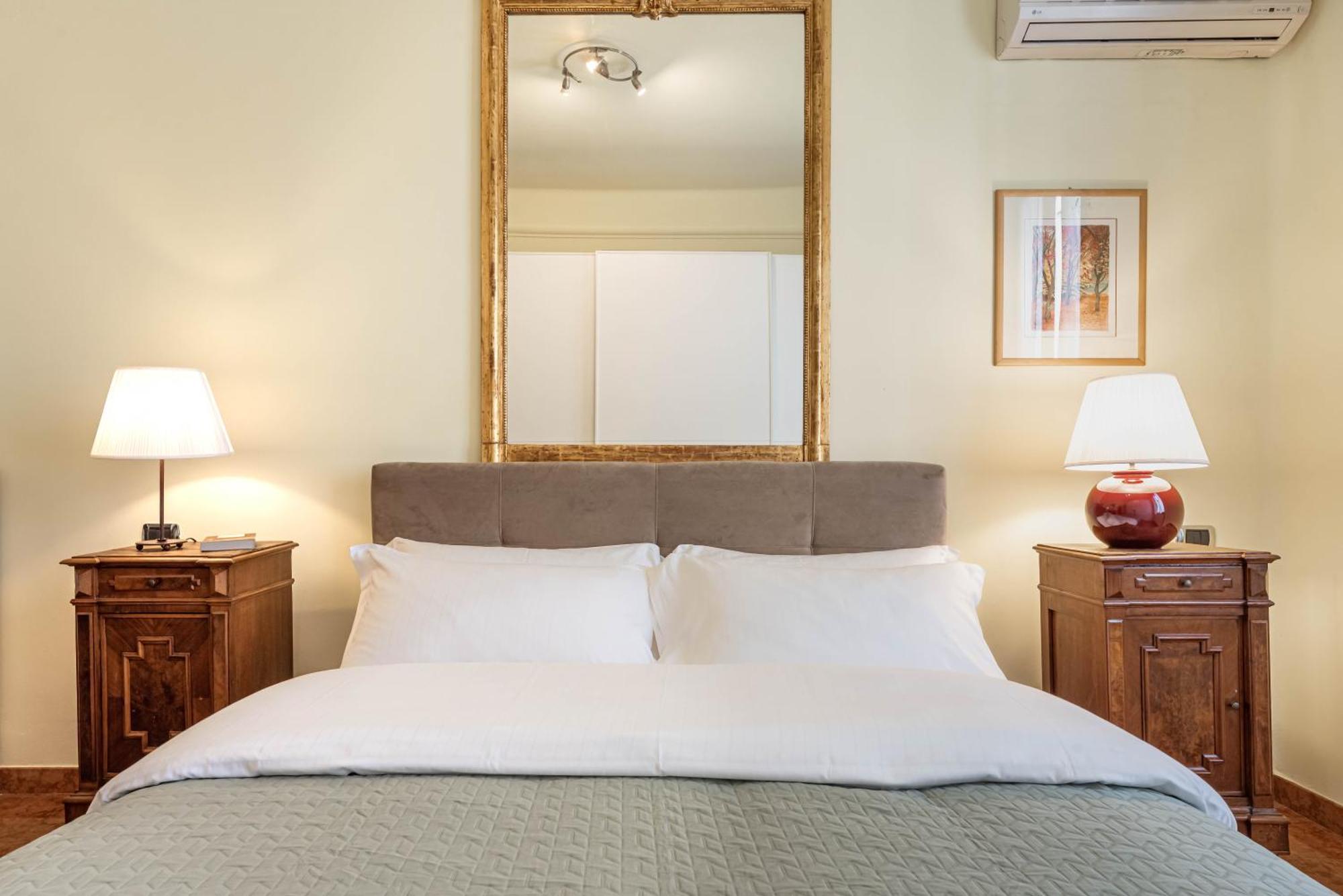 Piazza Isolo Central Apartment Verona Ngoại thất bức ảnh