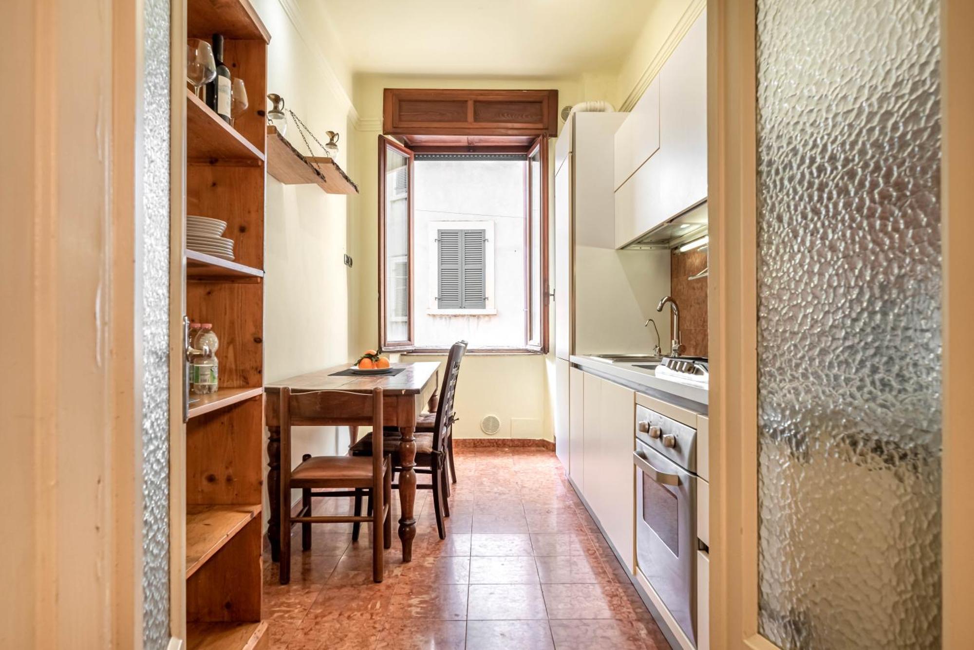 Piazza Isolo Central Apartment Verona Ngoại thất bức ảnh